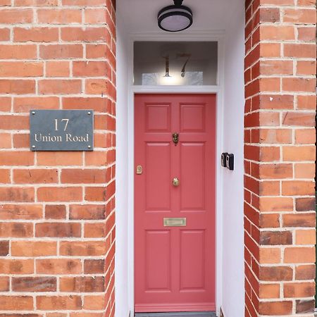 17 Union Road Basement Apartment Lincoln Exterior photo